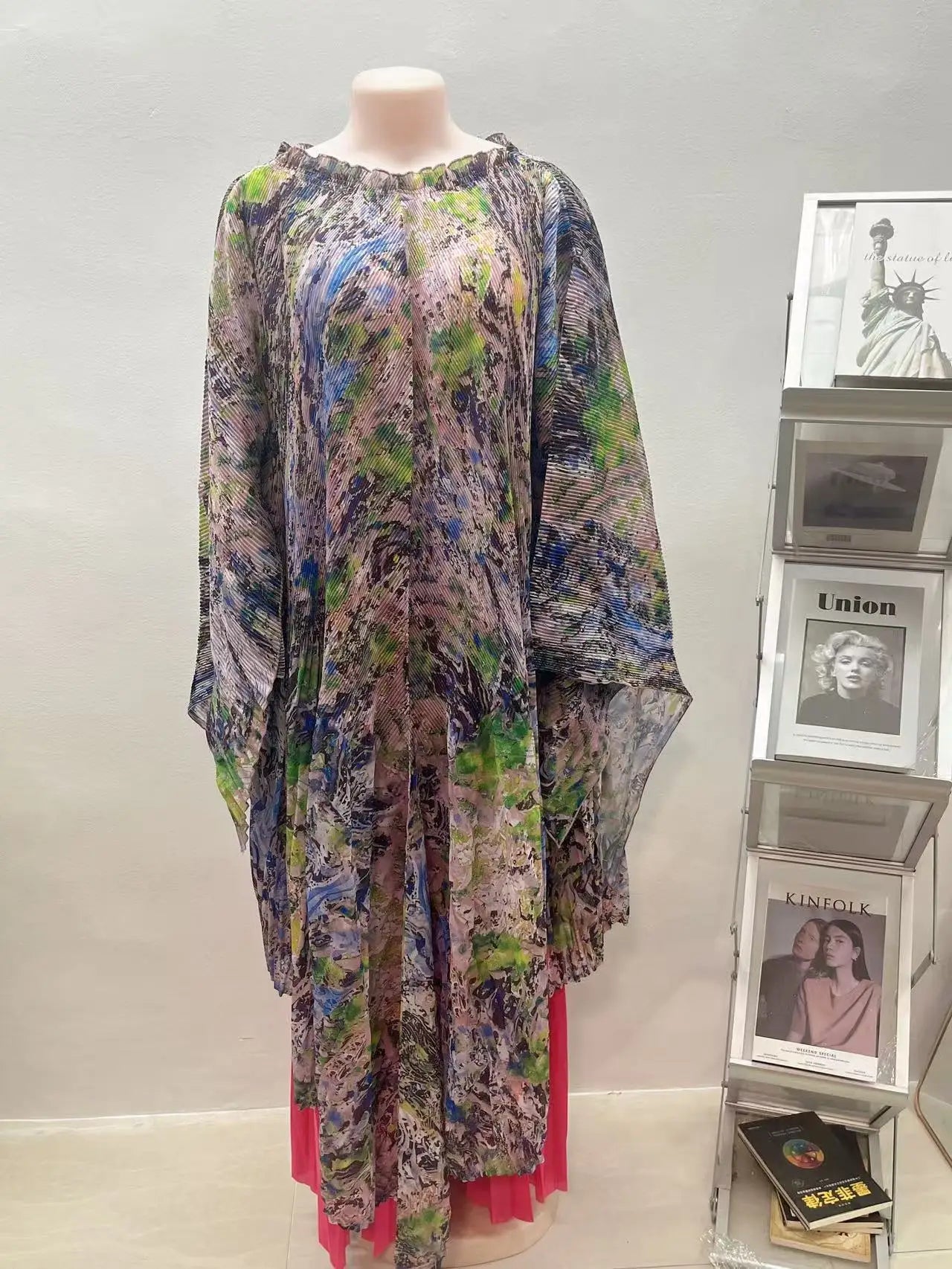 Maxy African Miyake pleated printed suit top + wide-leg straight pants two-piece fashion women's clothing summer new