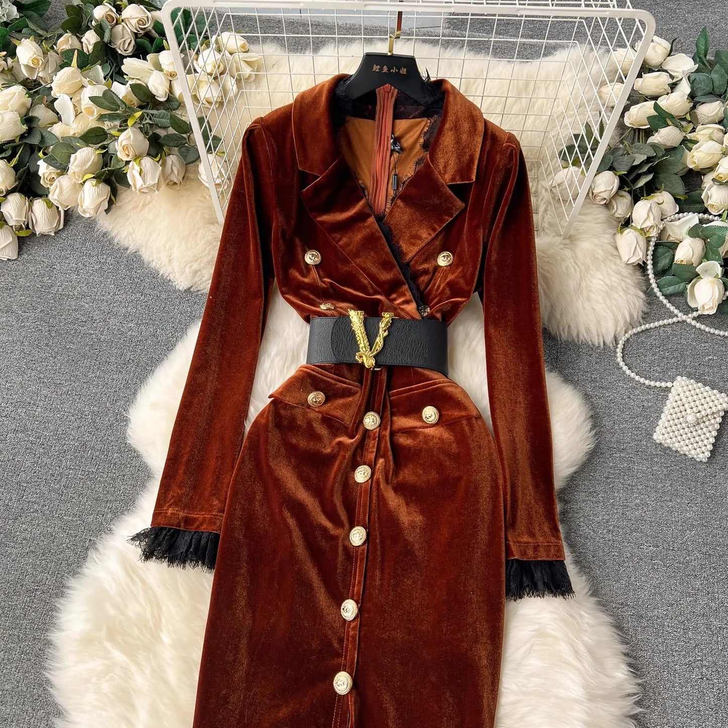 Babs Winter Luxury Velvet Dress Women Clothing Notched Lion Metal Buttons Split Letter Belt Thick Velour Long Party Vestidos