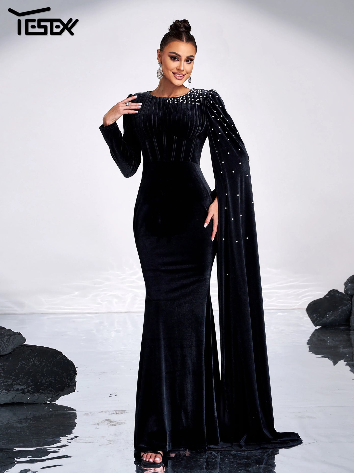 Maxy New Black Chic Elegant Draped Round Neck Long Sleeved Mermaid Evening Gown Birthday Party Formal Occasion Cocktail Dress