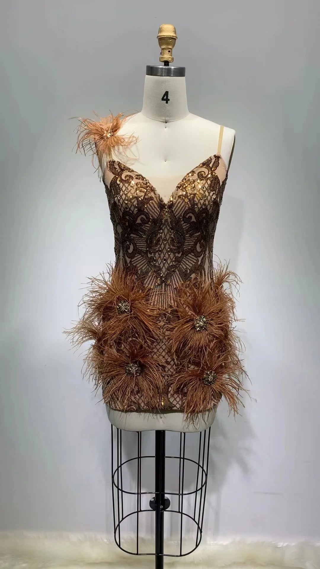 Babs High Quality Gold Feathers Sleeveless Bodycon Dress Elegant Evening Party Dress