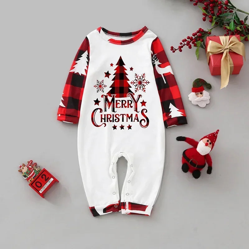 Maxy Christmas Family Look Sleepwear Mom Dad Xmas Family Matching Pajamas Santa Tree Patchwork Shirt Mother Daughter Matching Clothes
