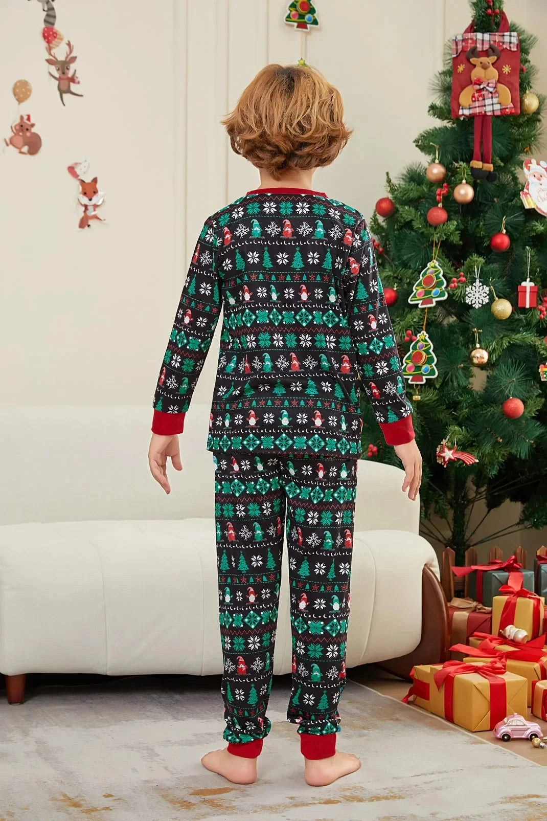 New 2024 Family Christmas Matching Outfits Allover Print Pajamas Women Men Boys Girls Clothing Set Baby Dog Romper Pjs Xmas Look