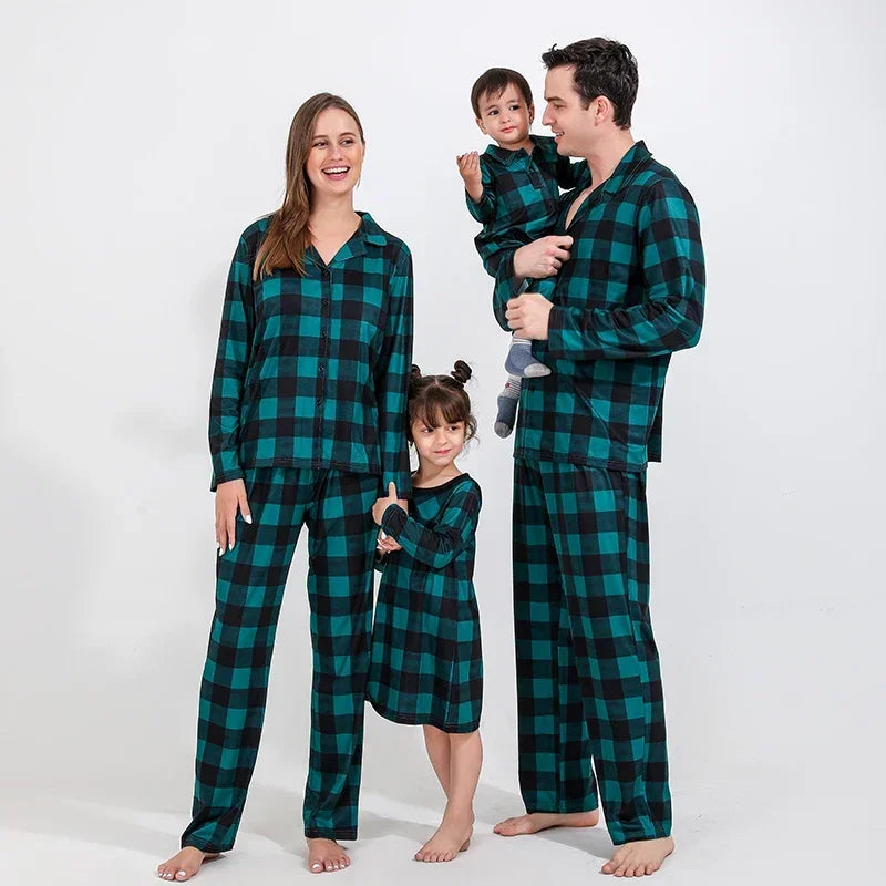 Maxy 2024 Xmas Family Look Plaid Print Long Sleeve Shirt Trousers 2 Pieces Suit Home wear Christmas Matching Pajamas Set Warm Soft Pjs