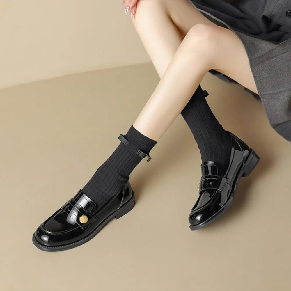 Amay Casual Slip-On Women Loafers Luxury Flat Boat Shoes Quality Genuine Leather Designe Mules Shoes Female Retro Moccasins