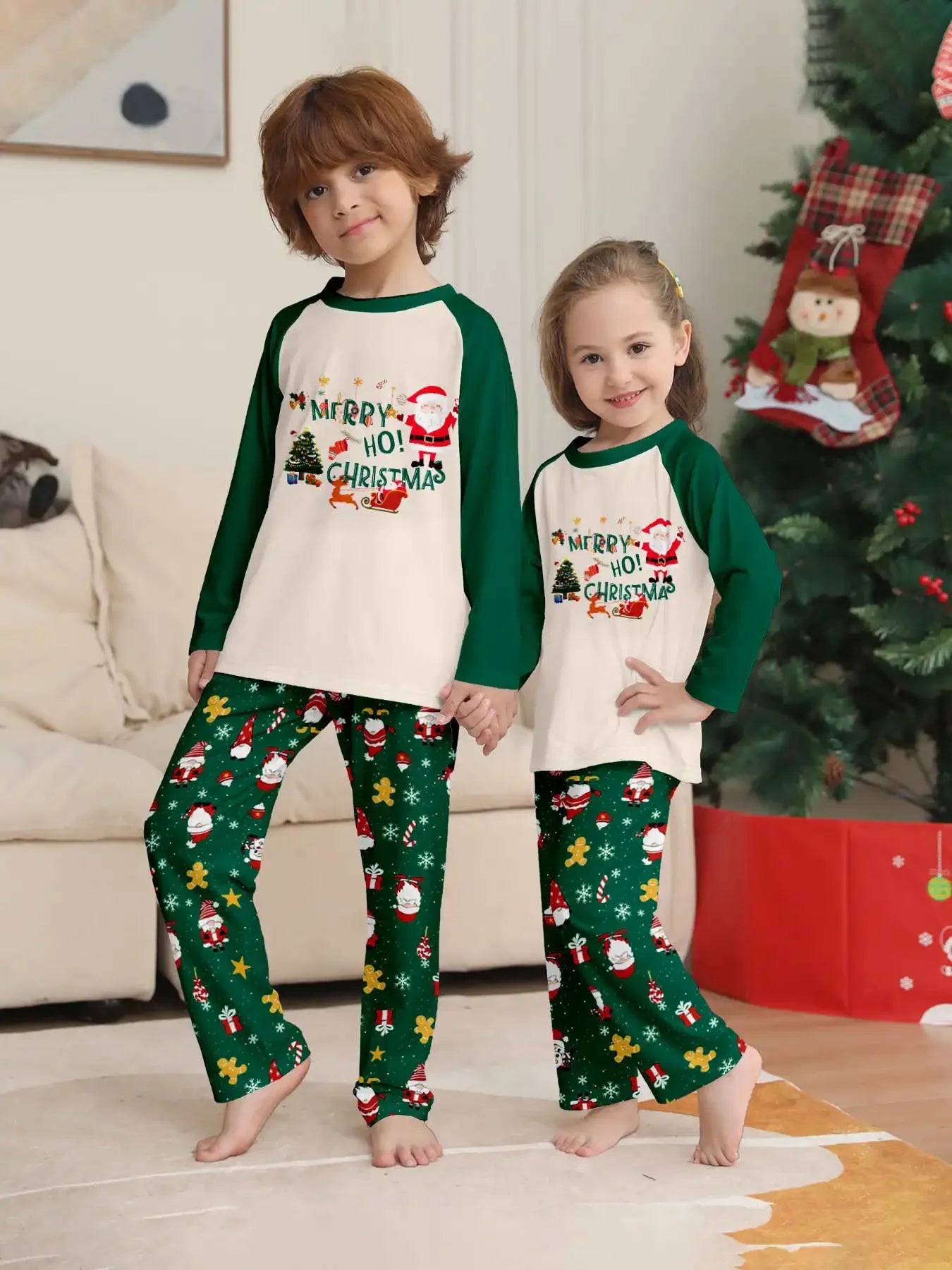 Merry Christmas Green Print Family Matching Outfits Casual Loose Sleepwear Full Sleeve O Neck Pajamas Adults Kids Clothing Set