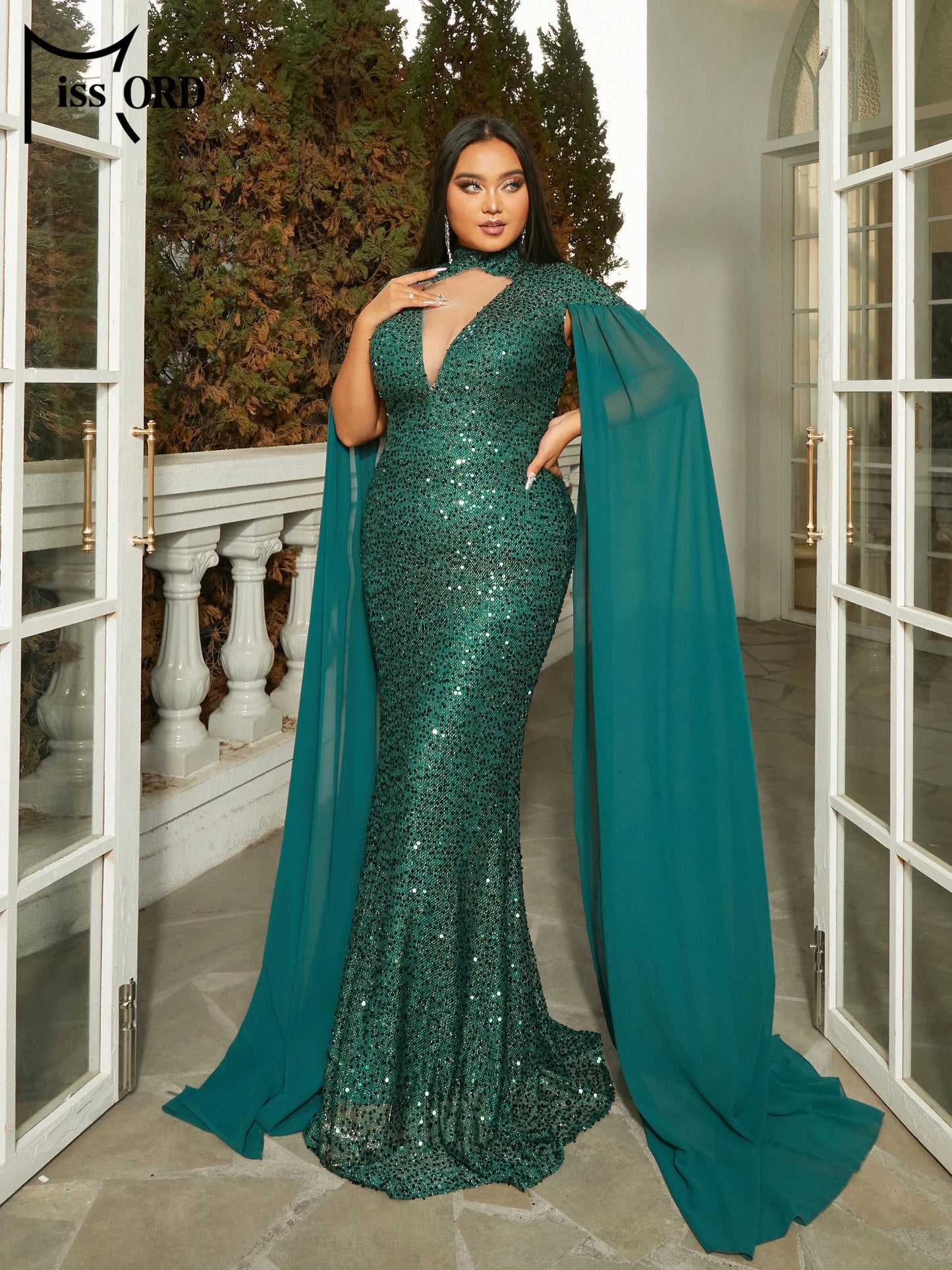 Maxy Plus Size Flowing Sleeves High Quality Luxury Dress Green Round Neck Sequin Mermaid Evening Dress