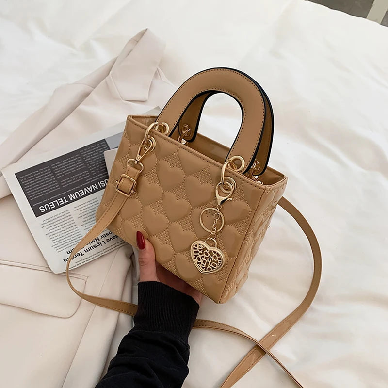 Maxy Red Love Patent Leather Bright Surface Handbag High-end Design Sense Wedding Bag Women's New Fashion All-matching Crossbody Bag