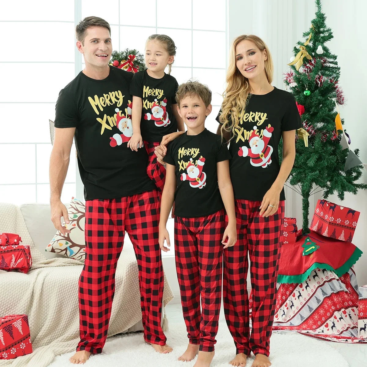 Maxy 2024 Short Sleeve Christmas Family Matching Outfits Plaid Father Mother & Children Pajamas Sets Mommy and Me Xmas Pj's Clothes