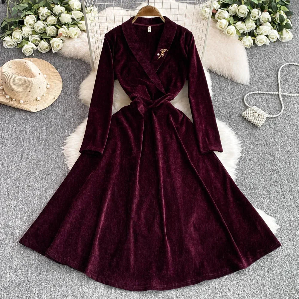 Maxy Elegant Long Sleeves Vintage V-neck Chic Brooch Slim Velvet A-line Long Dresses Evening Party High Street Autumn Winter Clothing