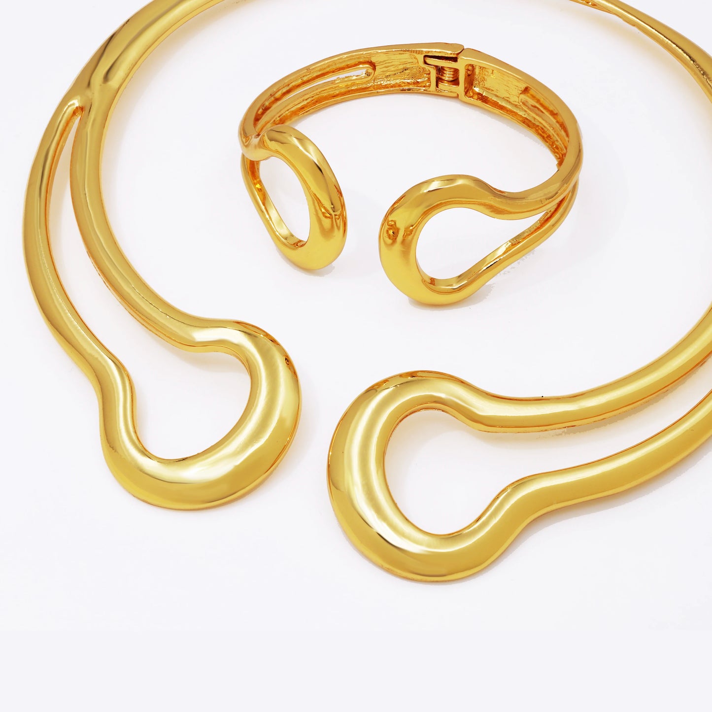 Maxy 18k Gold Plated Jewelry Set for Women Classic Design Shiny Necklace Hoop Earrings Bangle And Ring Fashion 4PCS Set Jewelry