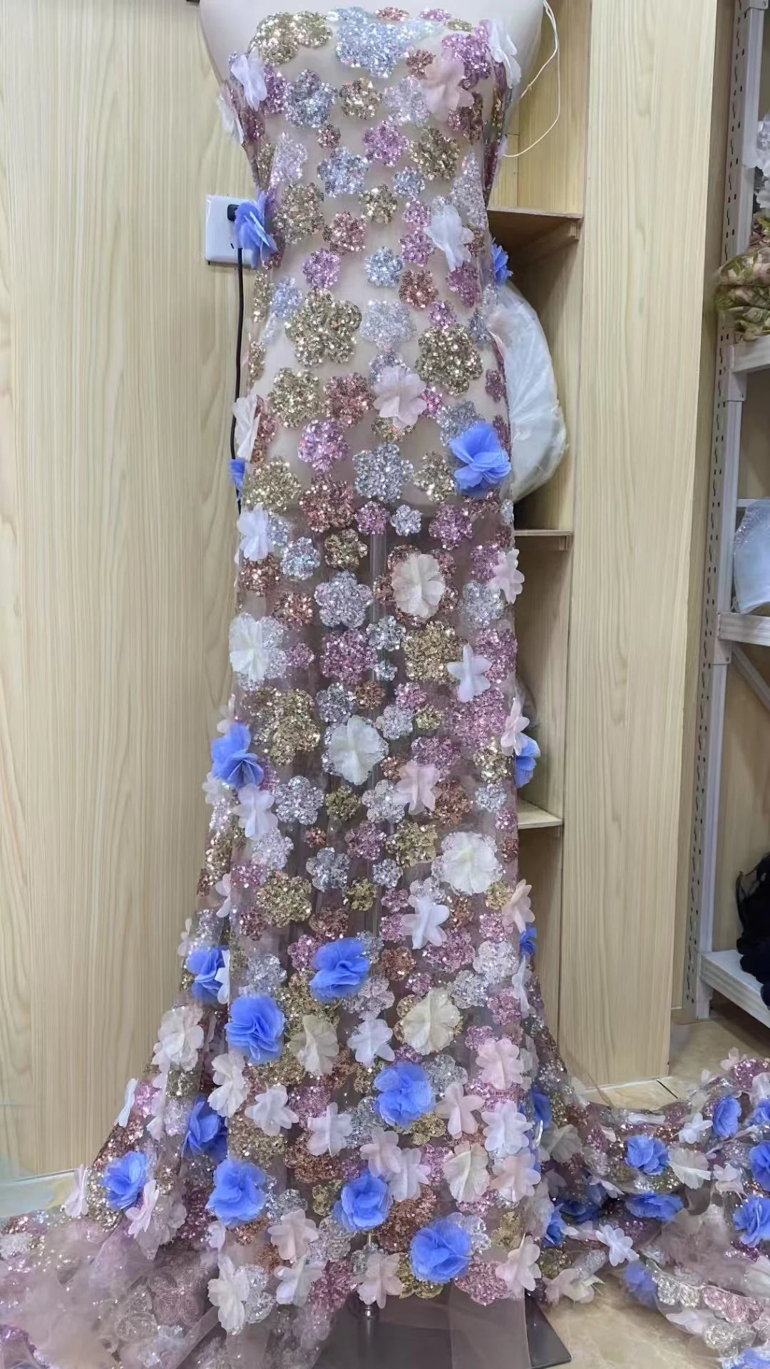 Maxy African 3D Mesh Groom Lace Fabric High Quality French Sequins Lace Fabric Nigerian Lace Fabric For Wedding Women Dress