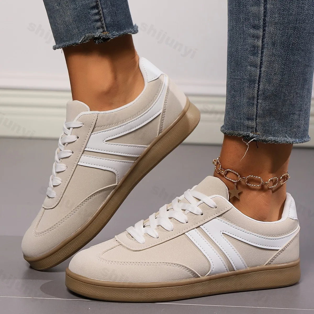 Maxy Women Casual Walking Shoes New Autumn Flat Lace Up High Quality Sneakers Fashion Wild Flat Sole Loafers Women Sports Shoes