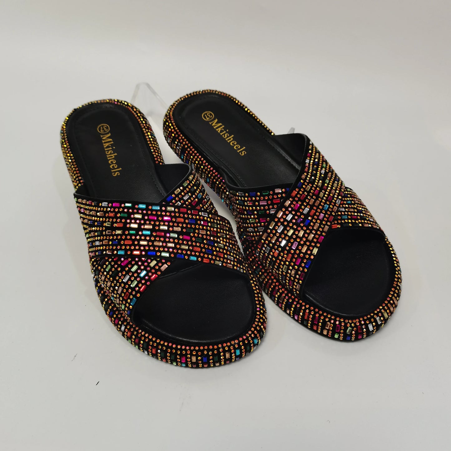 Maxy Gorgeous Soft Flat Shoes For Woman Fashion Style Rhinestone Party Slippers Latest Design Sandals Party Shoes