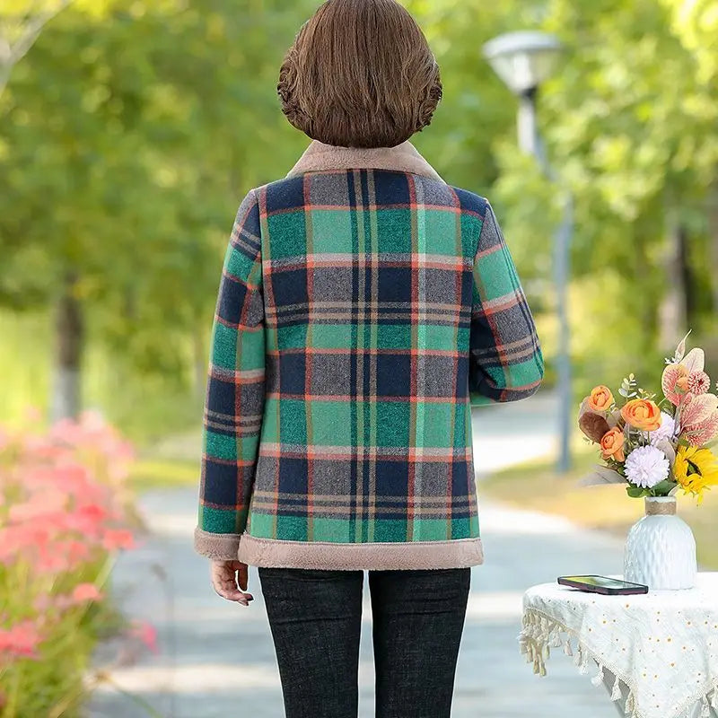 Middle-aged Mother New Cashmere Coat Autumn Winter Thick Warm Plaid Lambswool Jacket Female Add Velvet Parkas