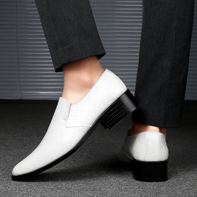 Amay New Trendy Men Fashion Popular Oxford Red White Black Male Formal Dress Shoes Designer Brand Italian Gentleman Wedding Shoes
