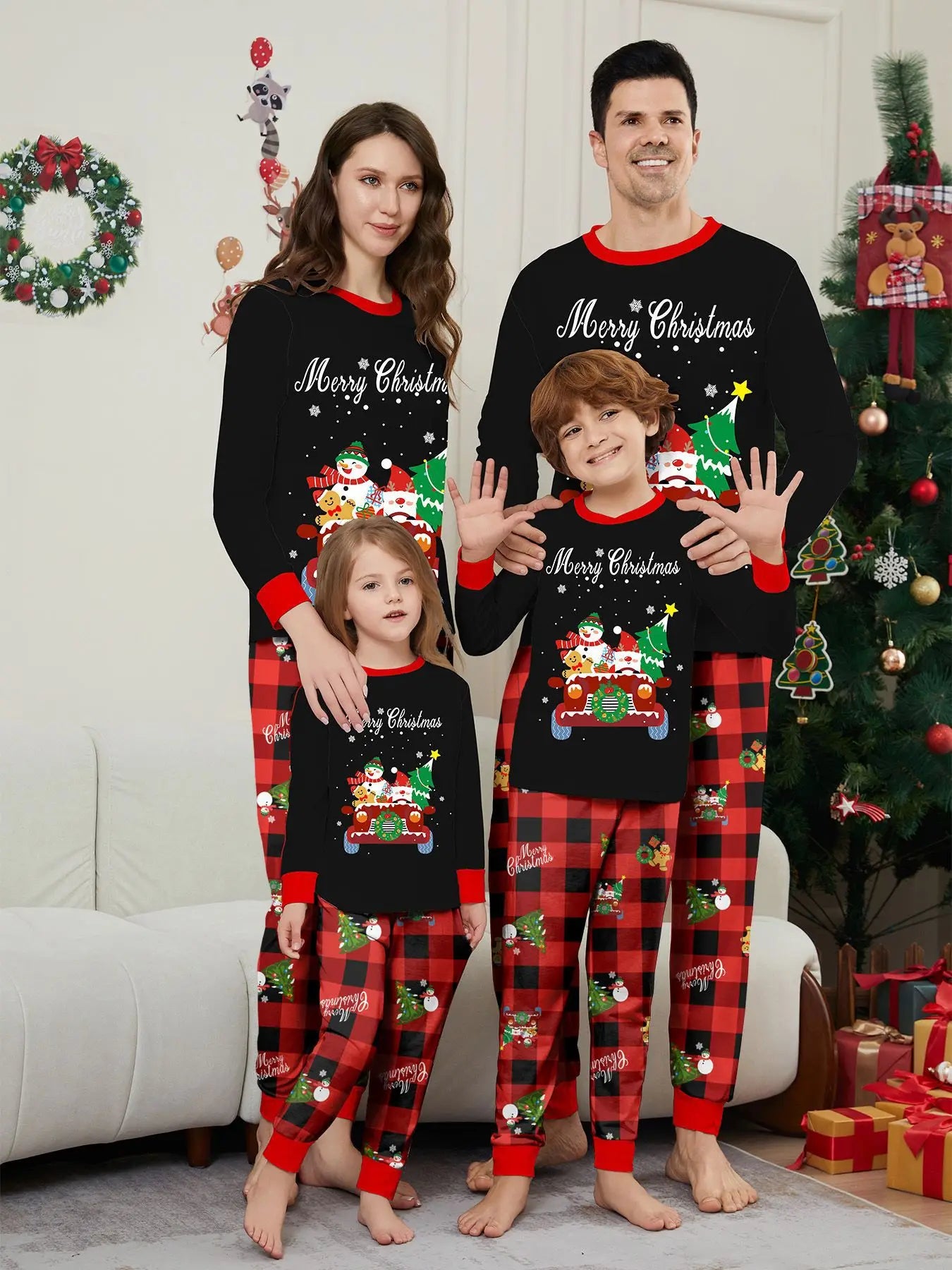 Christmas Family Matching Outfits Adult Kids Mom Dad Pajamas Set Baby Rompers Casual Sleepwear Xmas Claus Family Look Pyjamas