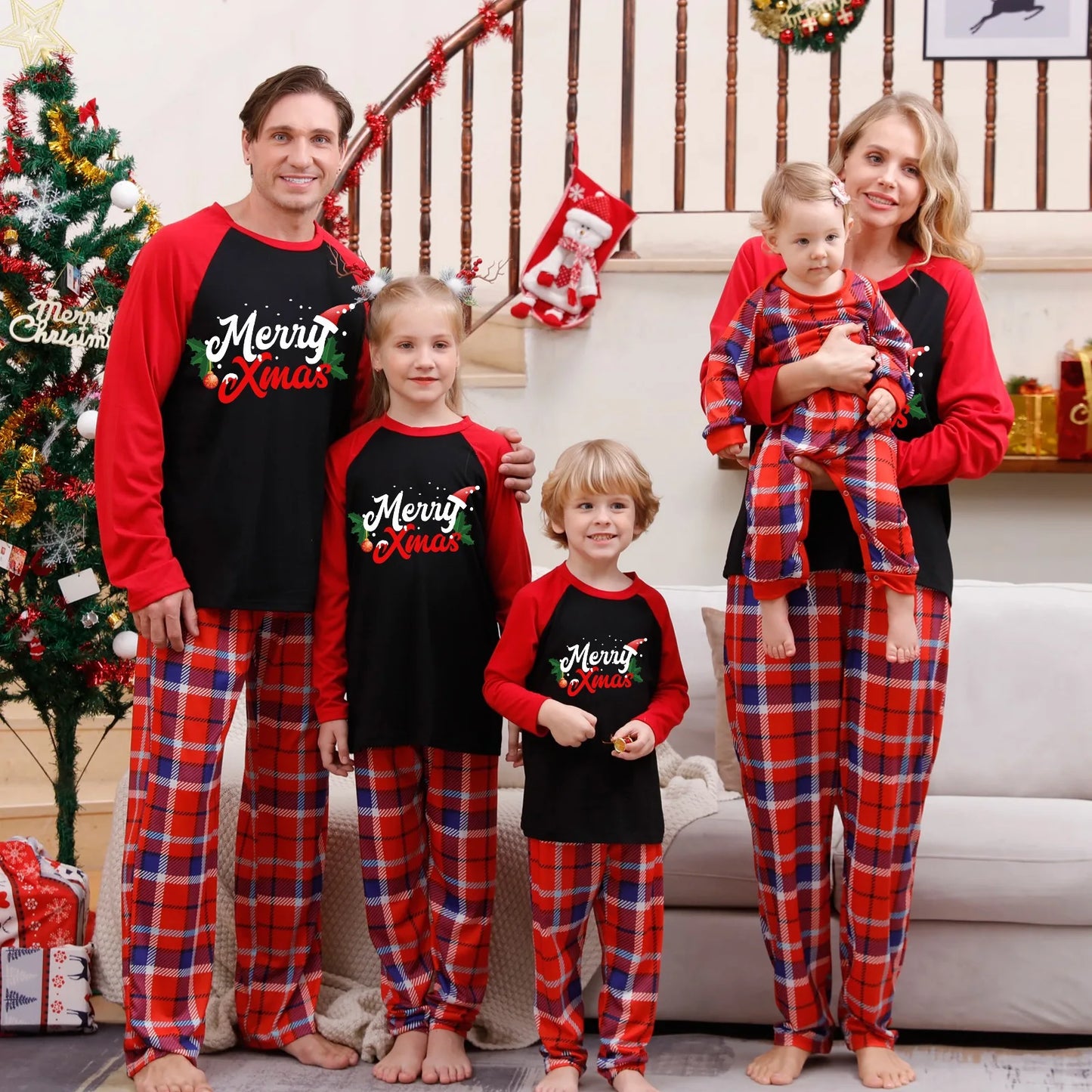 Merry Christmas Cartoon Print Family Pajamas Set Mother Father Kids Matching Outfit Baby Romper Boys Girls Clothes Xmas Look Pjs