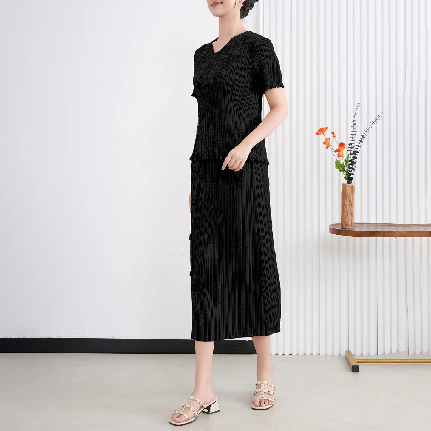 Maxy Summer New Miyake Pleated Set Women's Casual Two-Piece Outfit with Chinese Vintage Style Shirt and Skirt