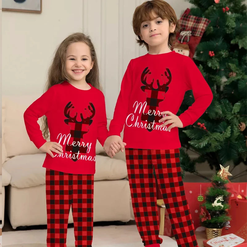 Maxy 2024 New Christmas Sweaters Family Matching Clothes Outfits Baby Girl Boy Mommy and Dad Mom Thick Deer Santa Claus Pajamas