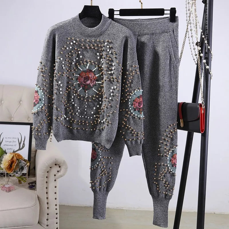 Maxy fashion brand diamond beading suits female woolen warm knit sweaters + rivet beading knit pants two pieces sets wq2384 factory