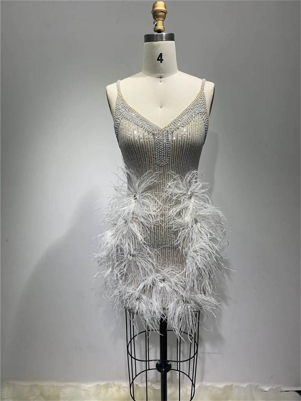 Babs High Quality Celebrity White Sleeveless Feathers Bodycon Dress Elegant Evening Party Dress