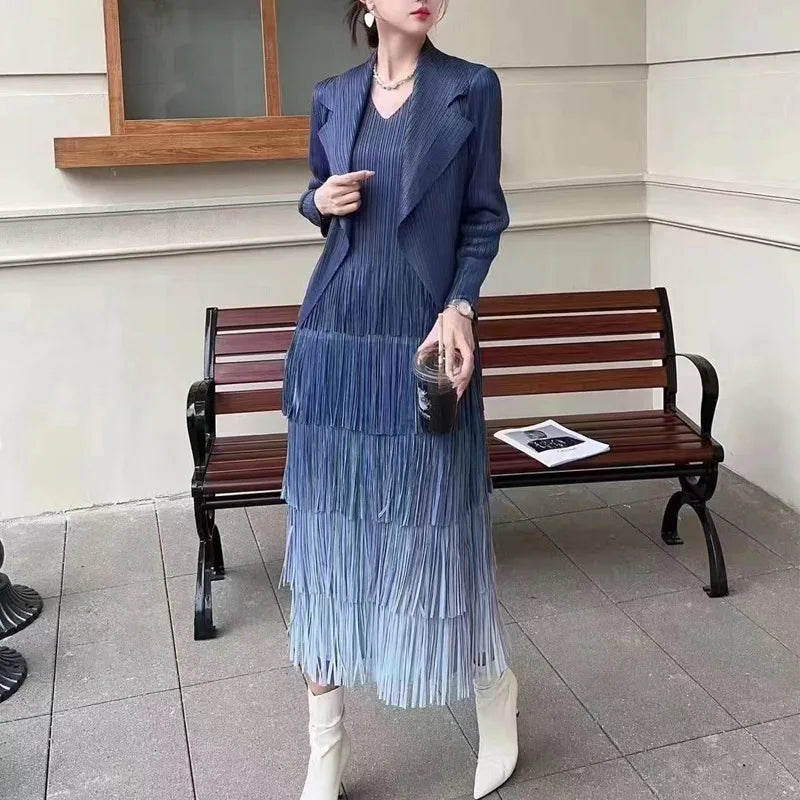 Maxy Boutique MIYAKE Pleated Style Set Large Gradient Color Overlay with Tassel Dress and Suit Small Coat Two Pieces [20230416]