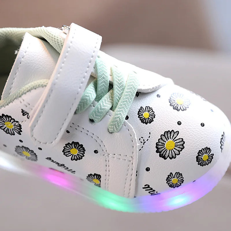 Maxy Spring Autumn New light-up Kids Shoes Boys Girls LED Flashing Korean Style Casual Shoes Baby Toddler Daisy Sneakers DX004