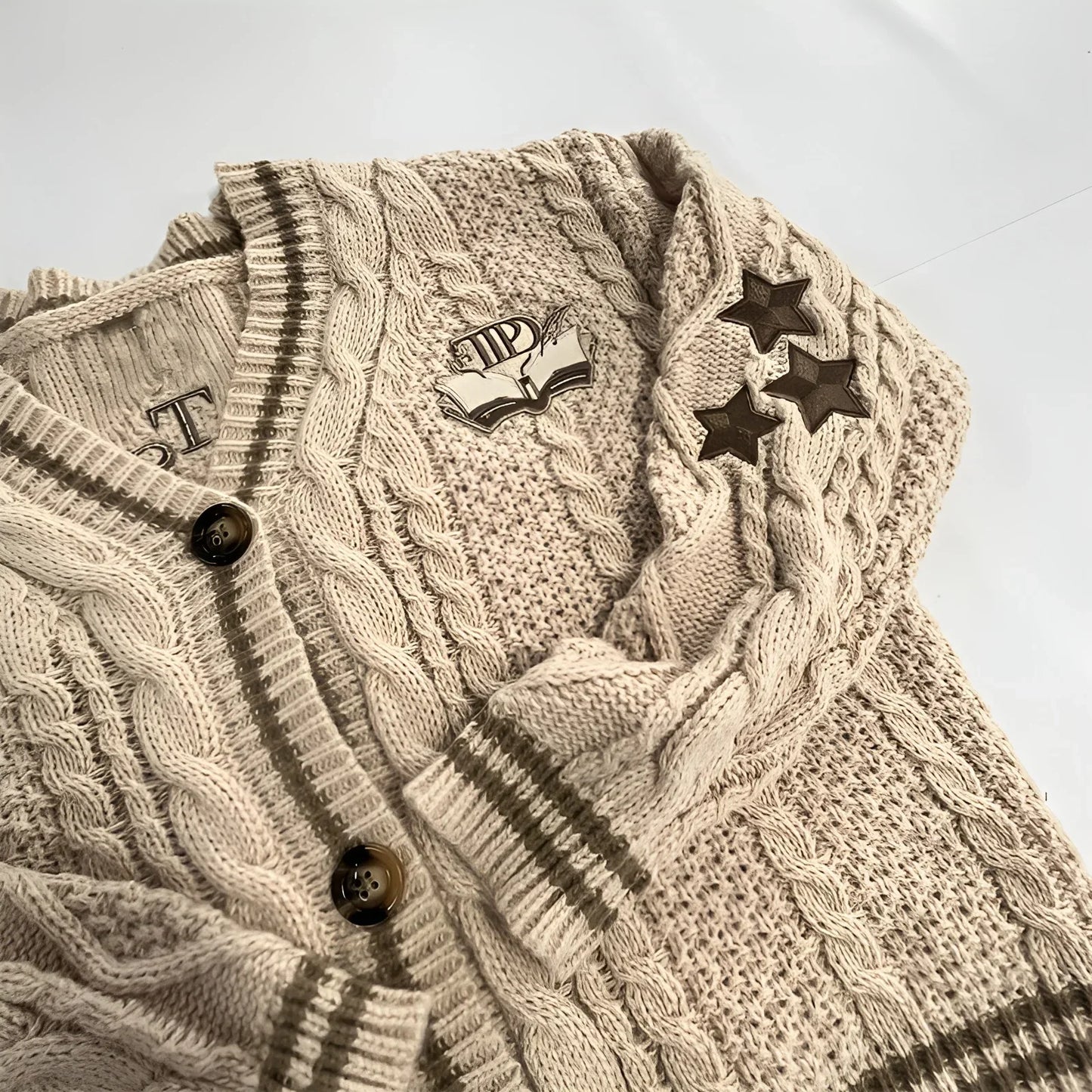 Gacy Fashion Star Embroidered Khaki Knitted Cardigan Women Sweater grace Winter Warm  Loose Fit Long Sleeves Holiday Cardigan