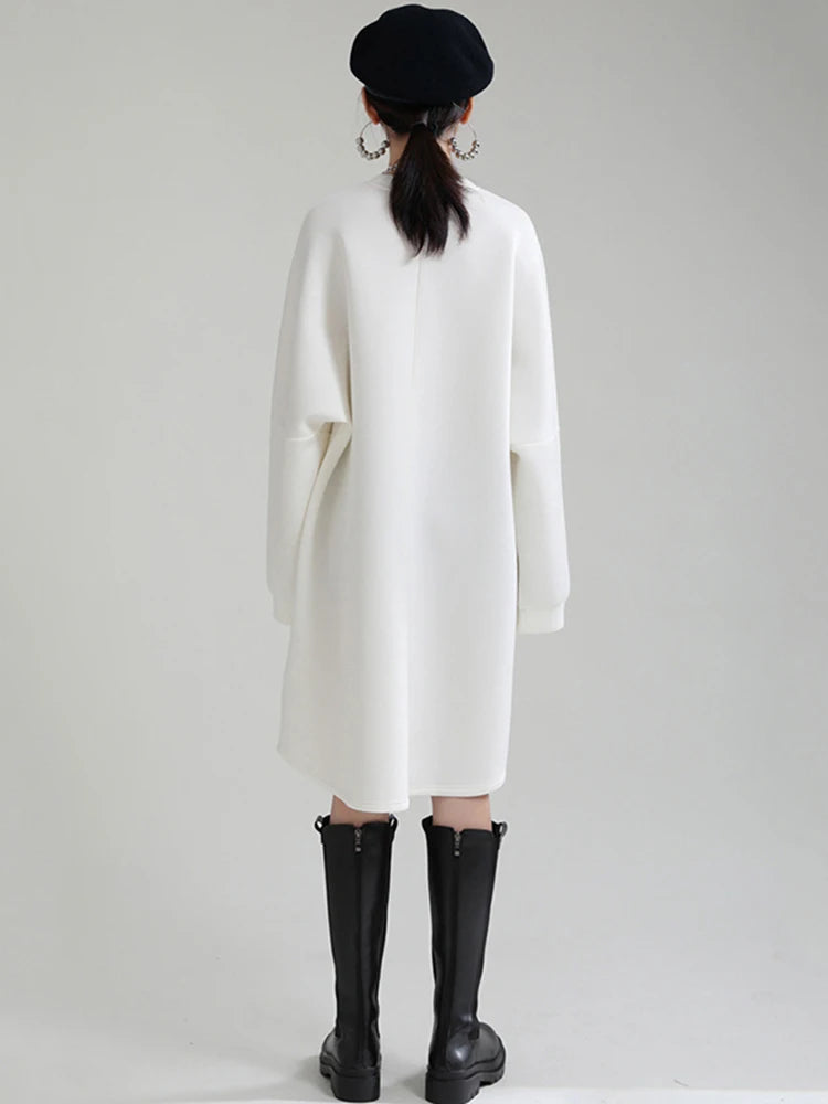 Maxy [EAM] Women White Big Size Shaped Long Dress New Round Neck Long Sleeve Loose Fit Fashion Tide Spring Autumn 1DE4098