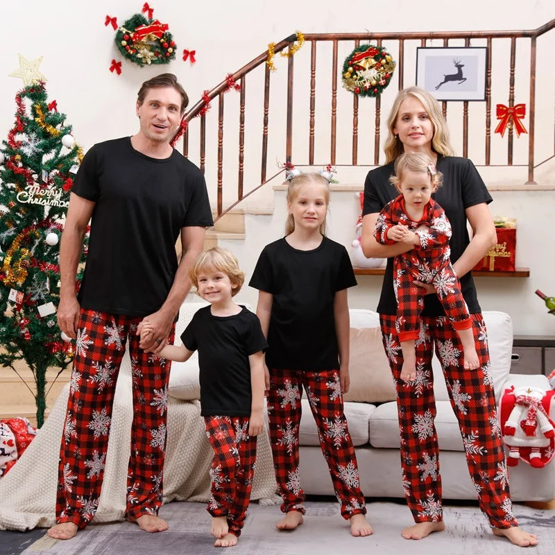 Maxy Short Sleeve Christmas Family Matching Outfits Plaid Father Mother Kids & Baby Pajamas Sets Mommy and Me Xmas Pj's Clothes