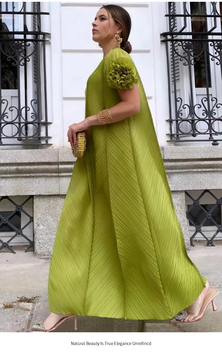 Maxy Pleated Heavy Industry Flower Disc Geometric Pleated Dress Versatile Age-reducing Mother Outfit for Women