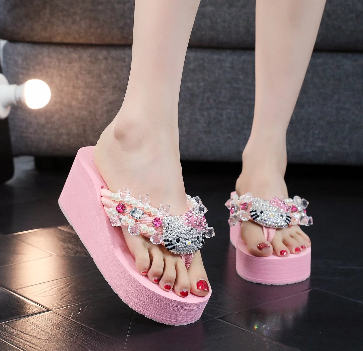 Maxy New Arrival Hello Kitty Sanrio Soft Flip Flop Sandals Y2k Beach Slides Shoes Women Casual Wedge High Heels Platform For Slippers